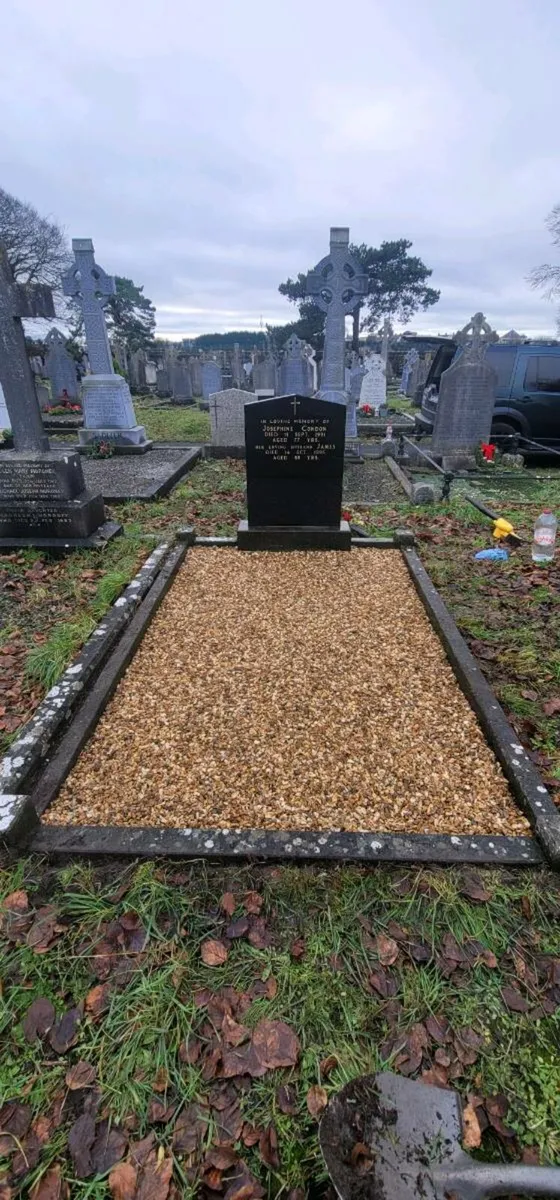 Grave Border / Stones /Memorial - Image 3