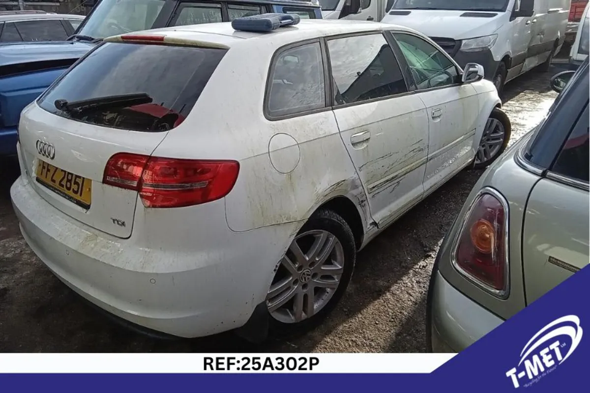 2011 AUDI A3 BREAKING FOR PARTS - Image 4