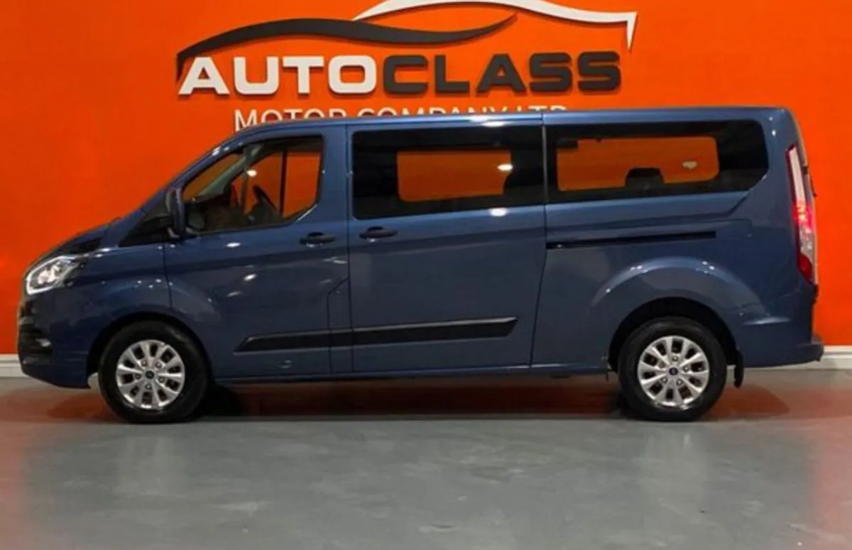 Ford Transit Custom 9 Seats Wheel Chair - Image 4