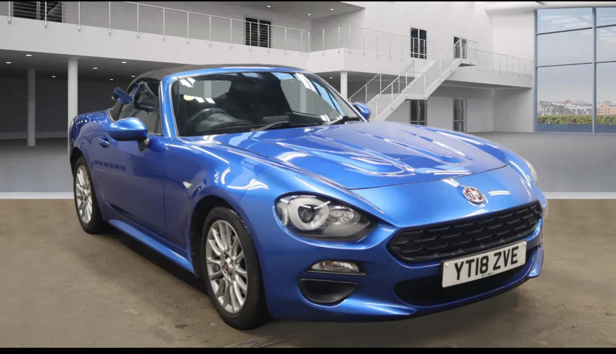 Fiat 124 Spider 2018 - Image 2