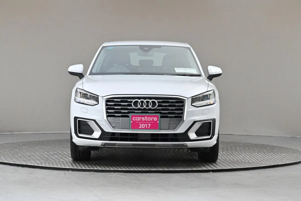 Audi Q2 1.0 Tfsi S-tronic 115BHP  reverse Cam par - Image 2