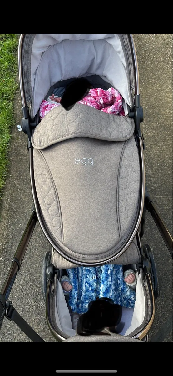 Egg 3 twin stroller mink colour - Image 2