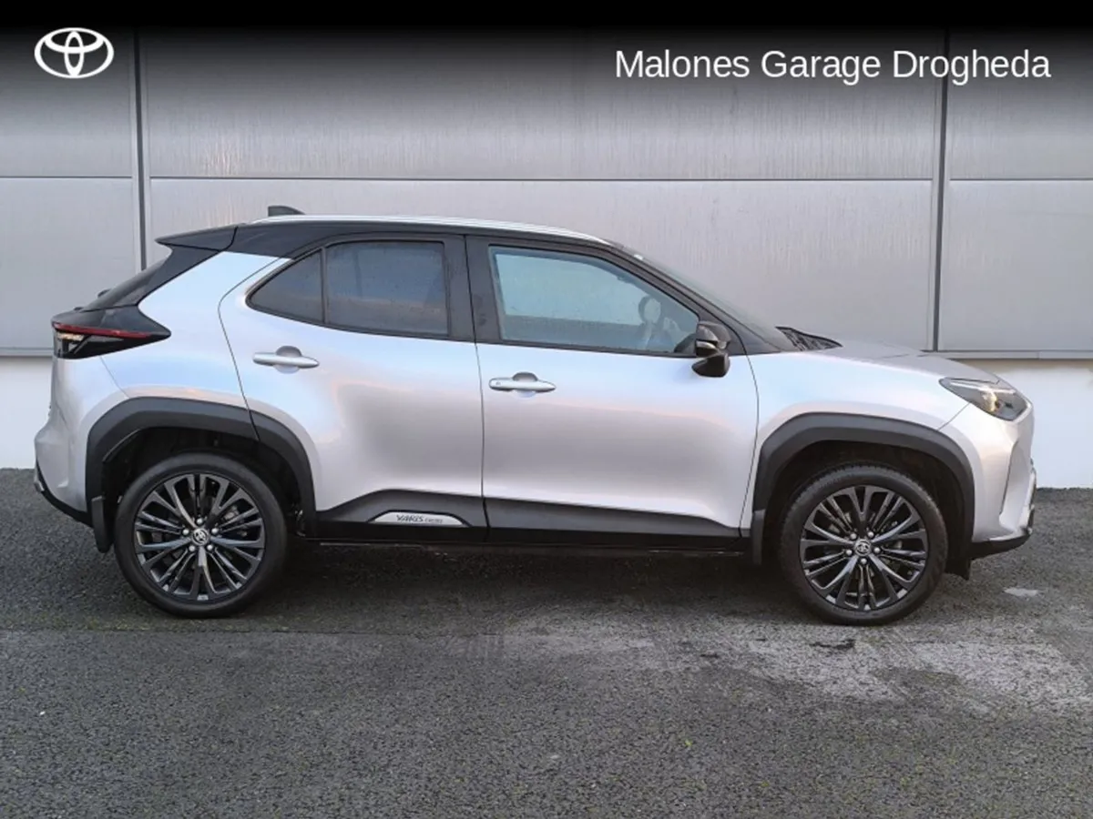 Toyota Yaris Cross 1.5 Hybrid Adventure  high Spe - Image 3