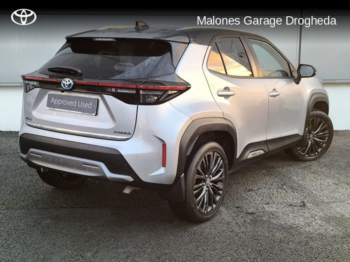 Toyota Yaris Cross 1.5 Hybrid Adventure  high Spe - Image 2