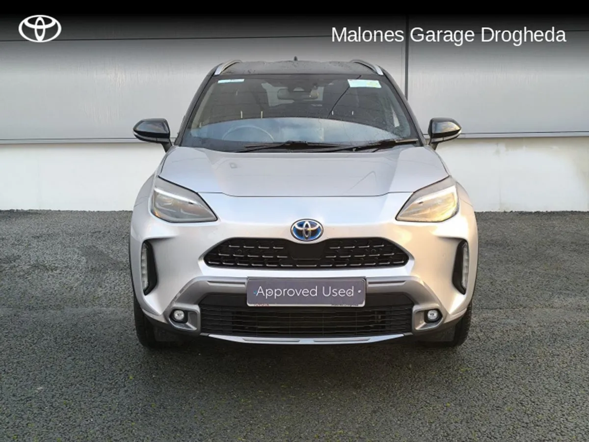 Toyota Yaris 1.5 Hybrid Adventure  high Spec  Cal - Image 4