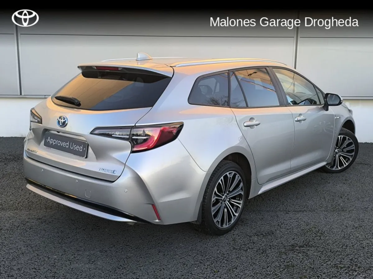 Toyota Corolla 1.8 Hybrid Touring Sport Sol Call - Image 2
