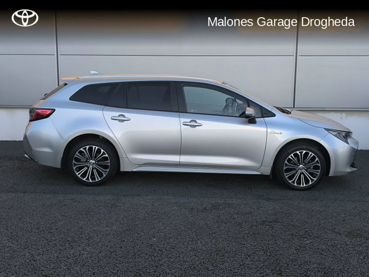 Toyota Corolla 1.8 Hybrid Touring Sport Sol Call - Image 3