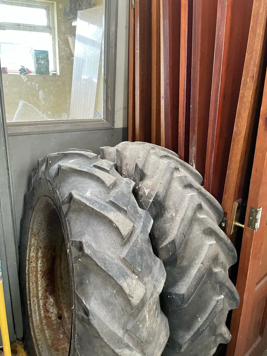 Tractor tyres 12.4x28 - Image 3