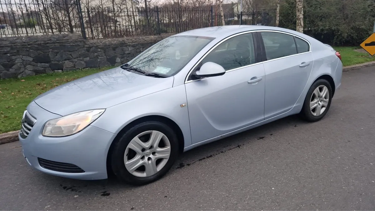 13 Opel Insignia NCTd and Taxed - Image 2