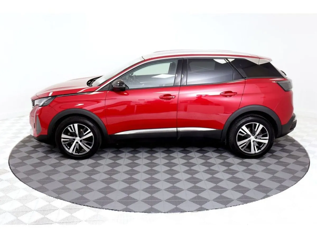 Peugeot 3008 Allure 1.5 Diesel 130HP - Image 4