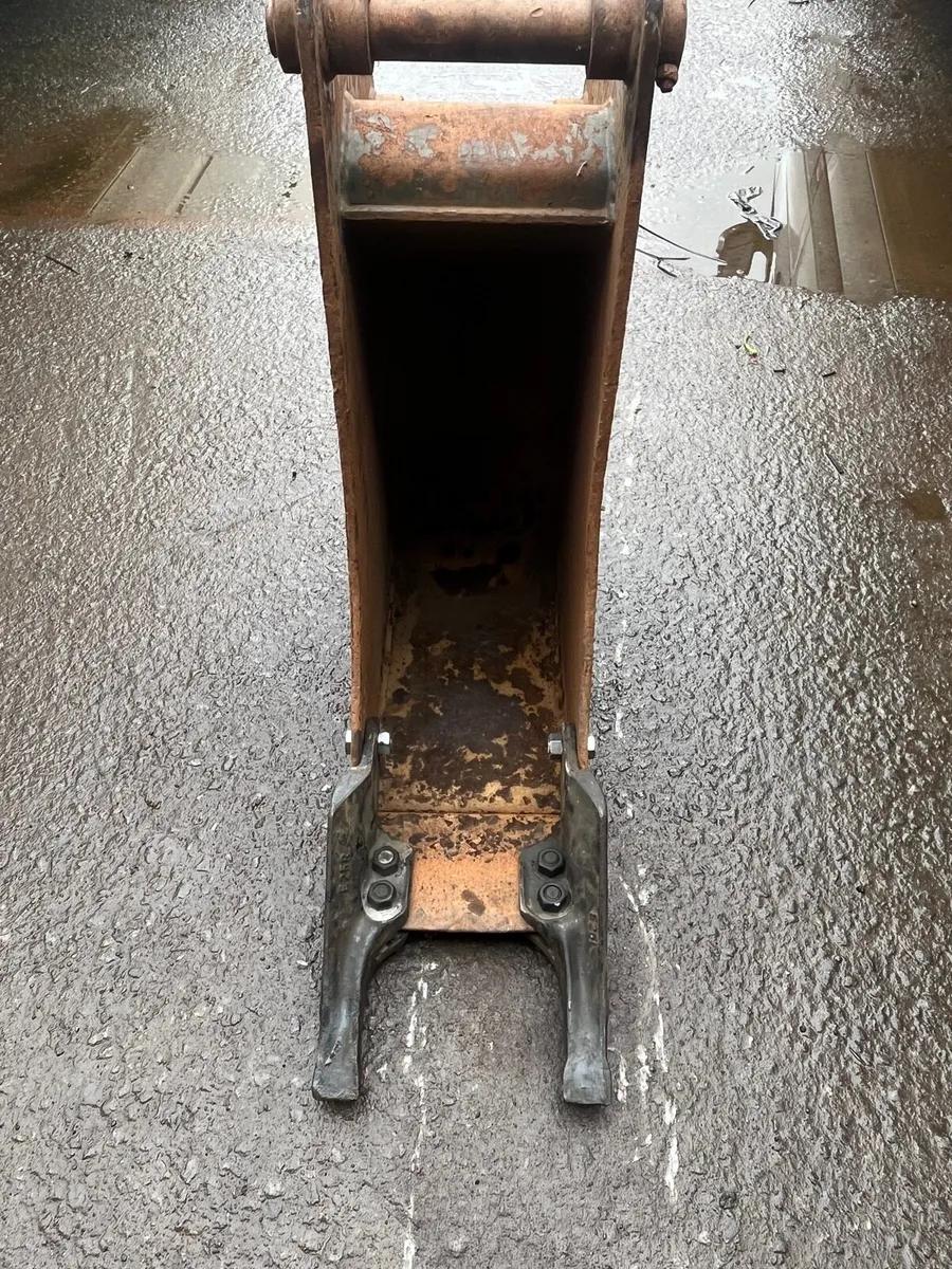 Jcb buckets 1ft 2ft 4ft - Image 3