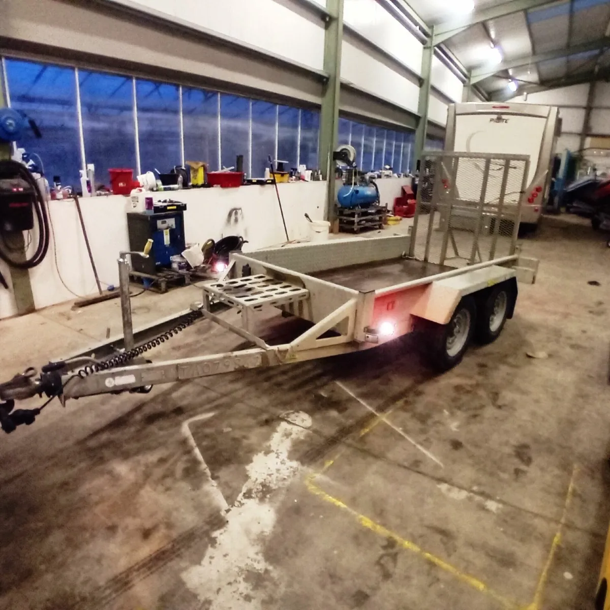 Indespension plant trailer – 2,700kg - Image 4