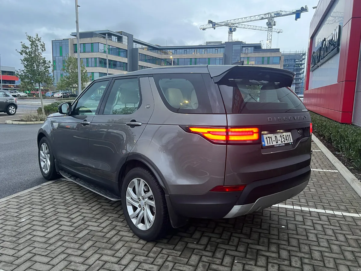 Land Rover Discovery 2017 TD4 - Image 3