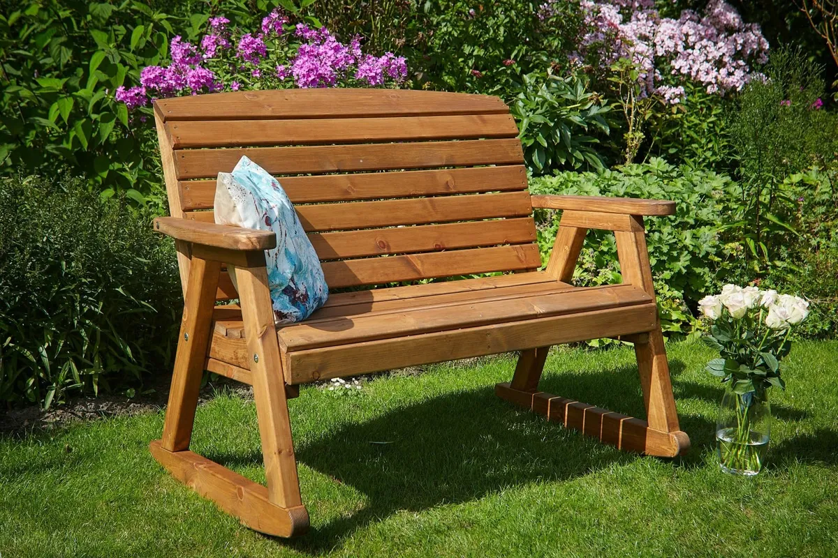 TOM CHAMBERS GARDEN FURNITURE 10% OFF - Image 4