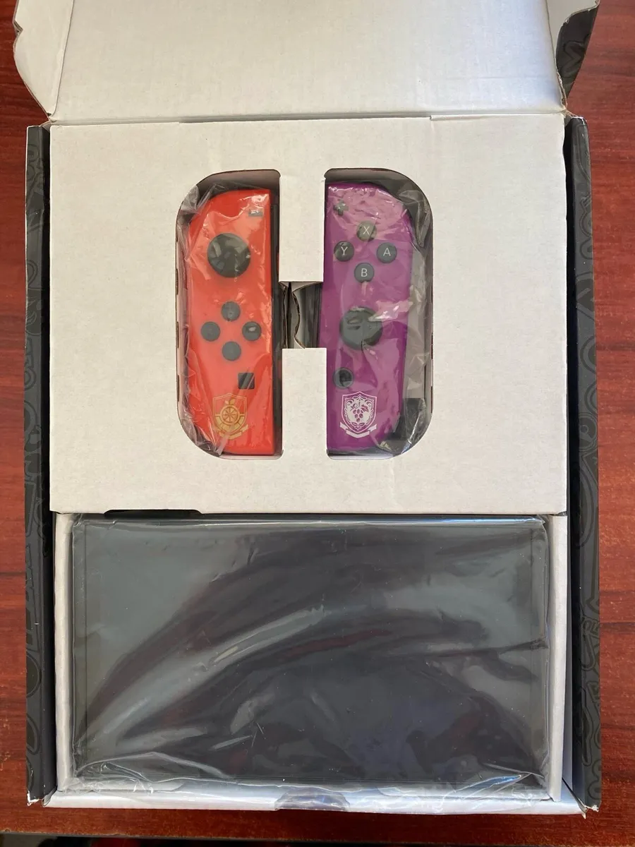 Nintendo Switch Pokémon NEW - Image 4