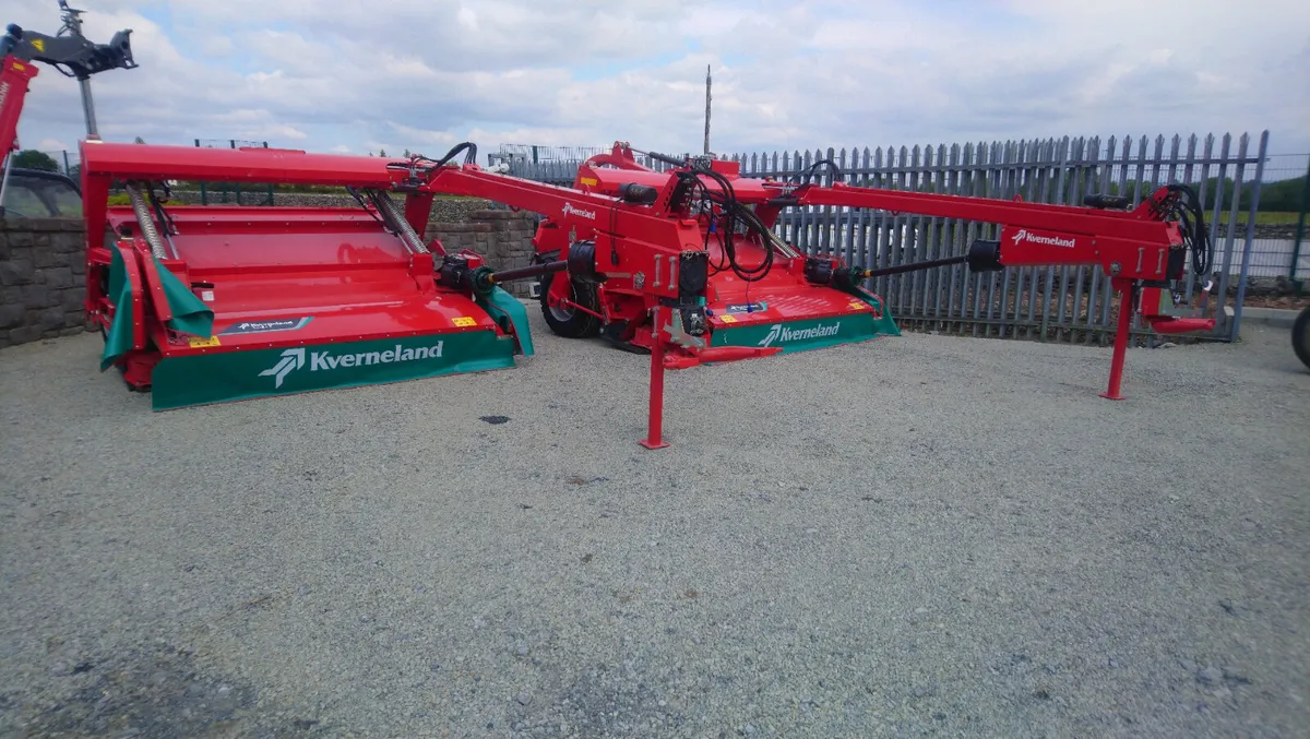 New Kverneland 4332LT 10ft 6 Conditioner Mowers - Image 2