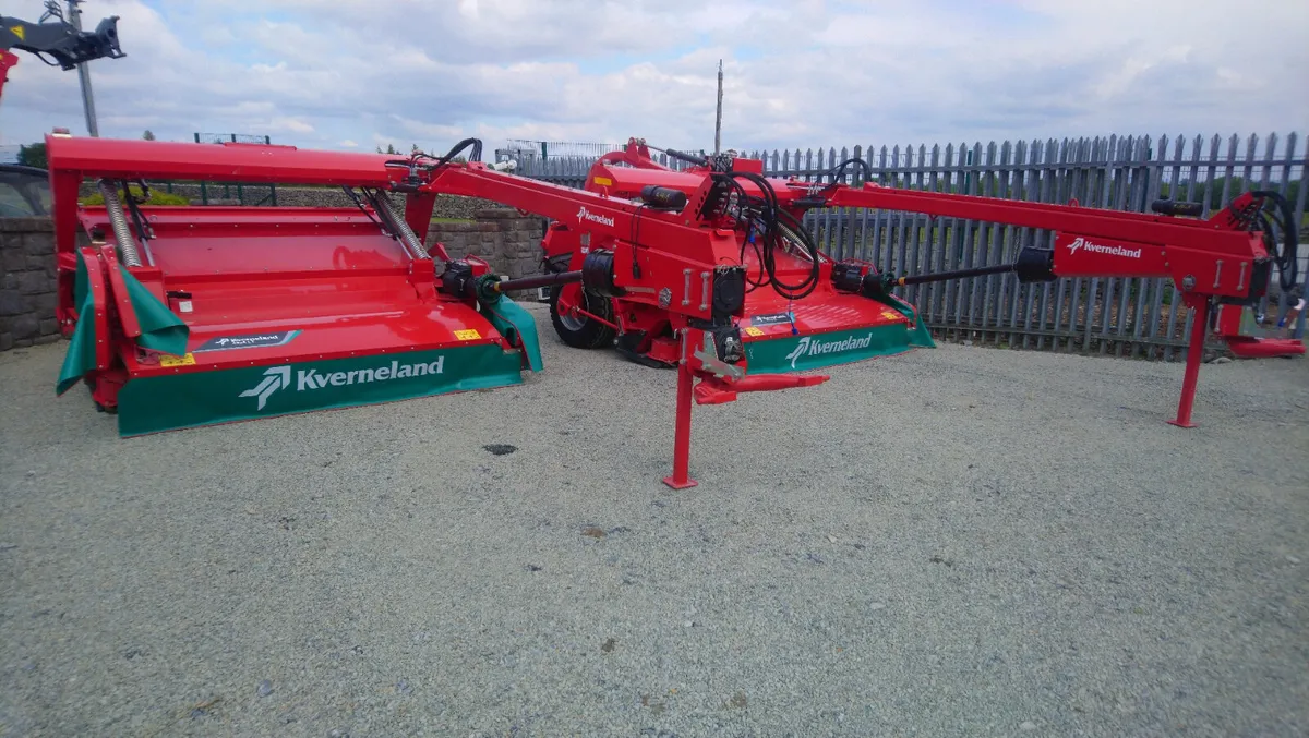 New Kverneland 4332LT 10ft 6 Conditioner Mowers - Image 4