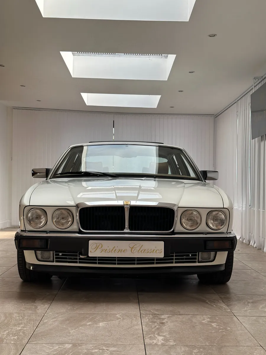 1994 Jaguar XJ81 - Image 1