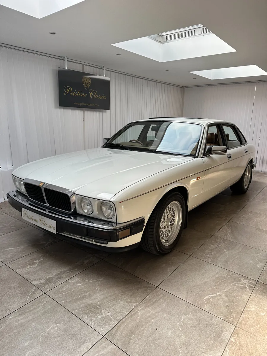 1994 Jaguar XJ81 - Image 2