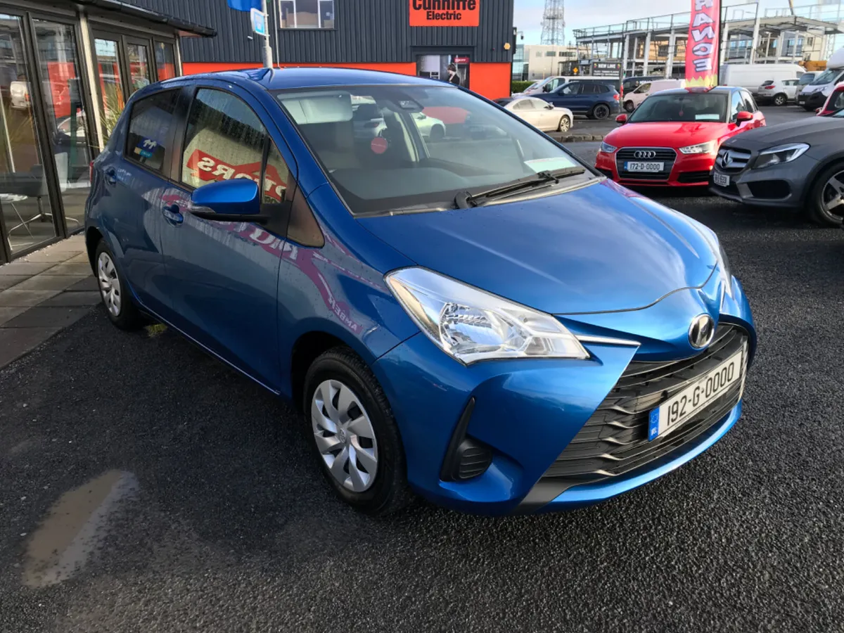 192 Toyota Yaris Petrol Auto - Image 3