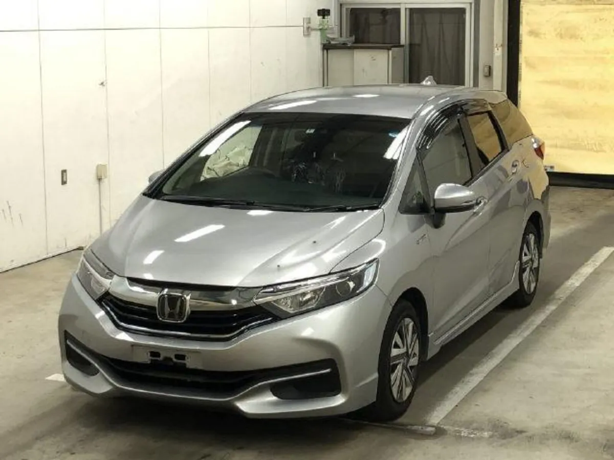 2018 Honda Shuttle- 12 Month Warranty - Image 3