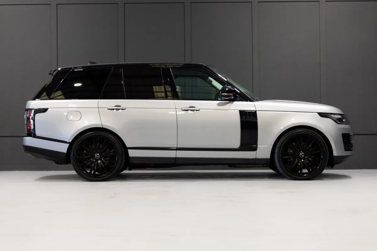 2019 Range Rover Vogue Autobiography P400E - Image 2