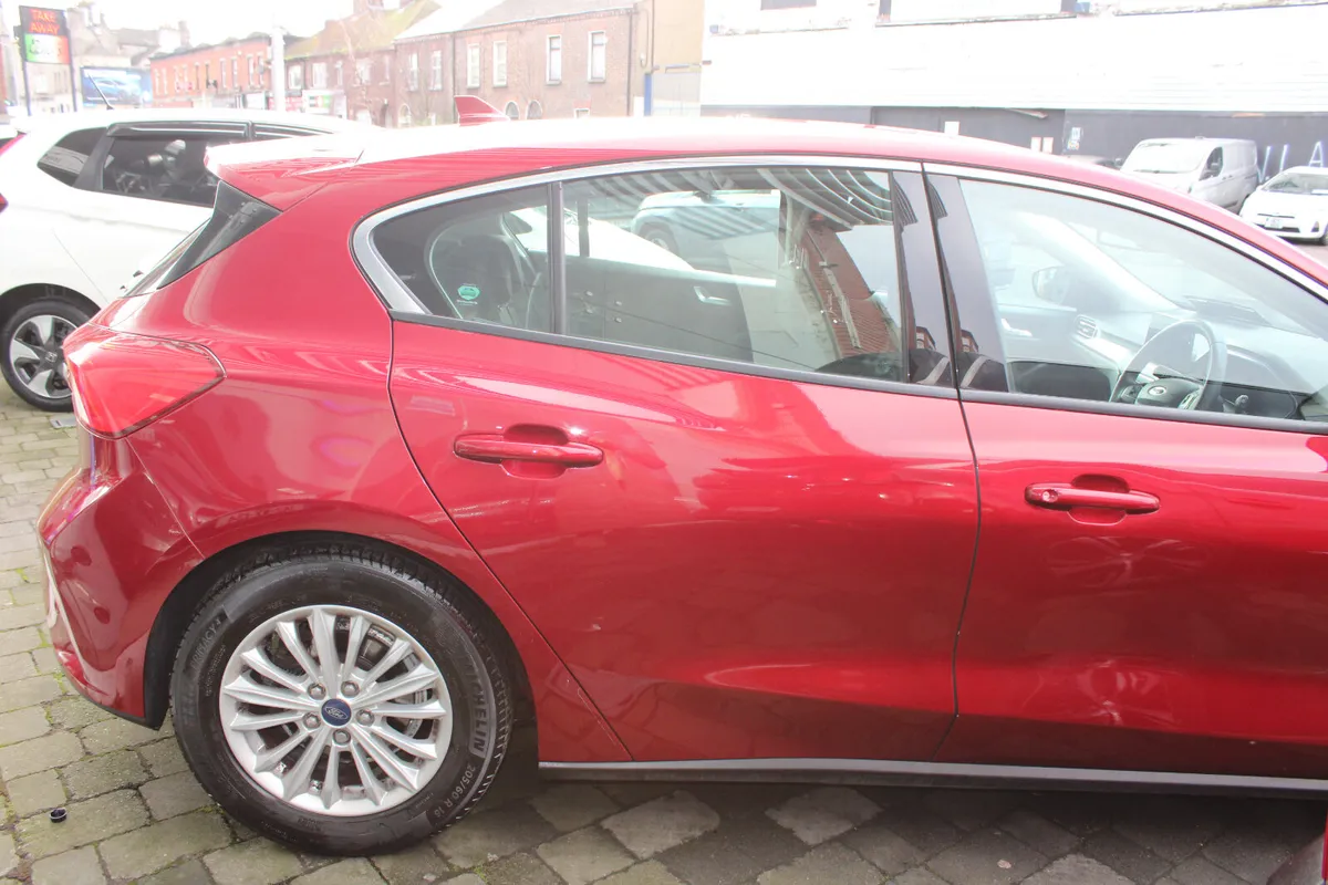 Ford Focus 1.0 TITANIUM 2019 *SALE AGREED* - Image 3