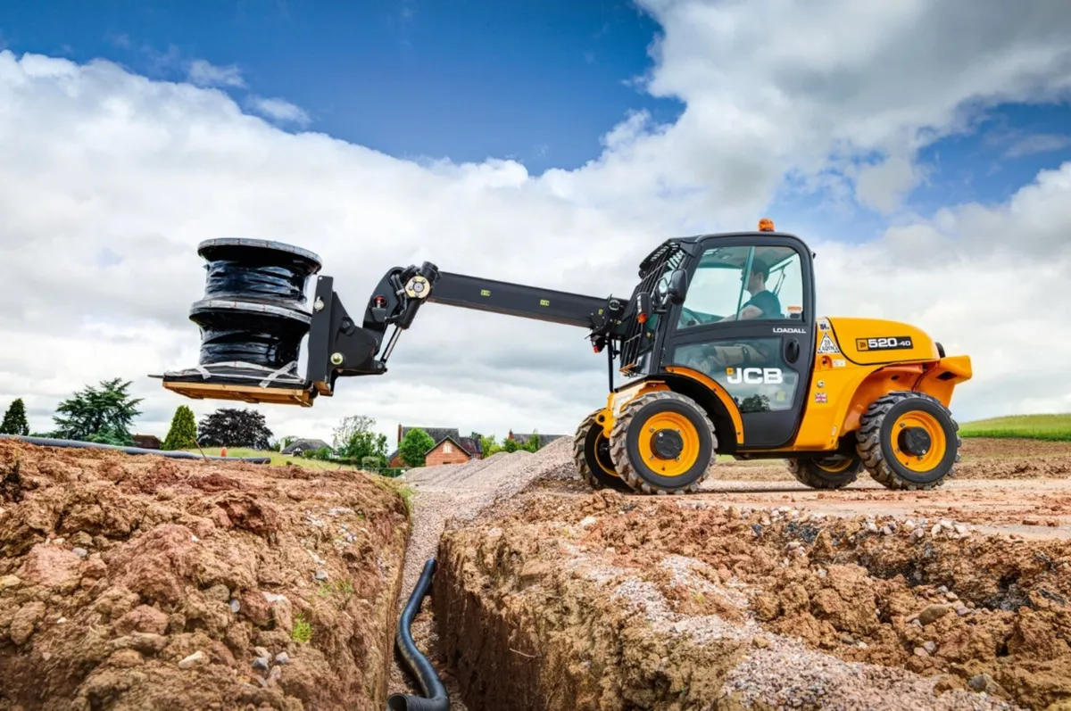 JCB 520-40 AGRI Telehandler/Loadall 4m - Image 4