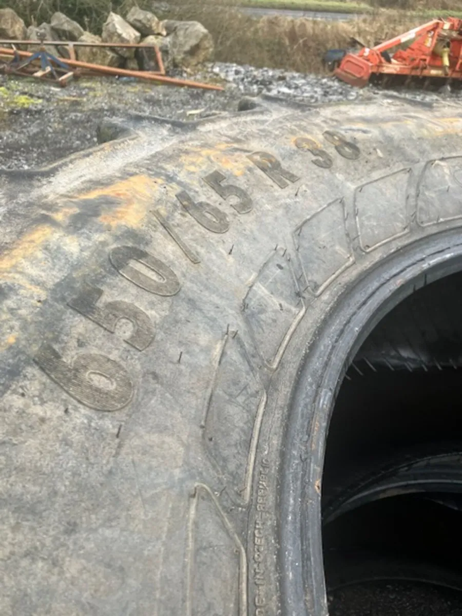 2X Continental 650x65x38 tyres - Image 3