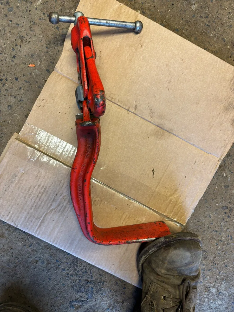 RIDGID LEG  PIPE VICE/ CLAMP/ R700 SUPPORT ARM - Image 2