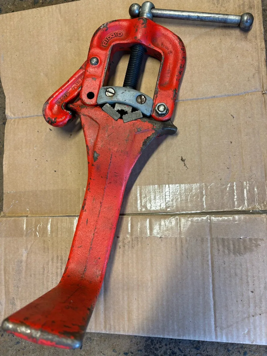 RIDGID LEG  PIPE VICE/ CLAMP/ R700 SUPPORT ARM - Image 3