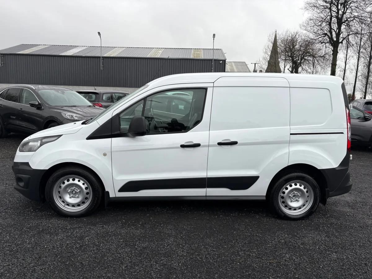 Ford Transit Connect LOW km - Image 1