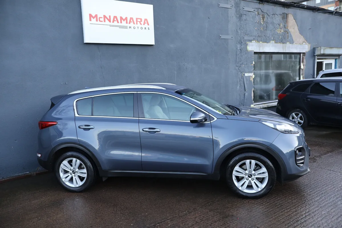 Kia Sportage Platinum Huge Spec 1 Owner FSH! - Image 2