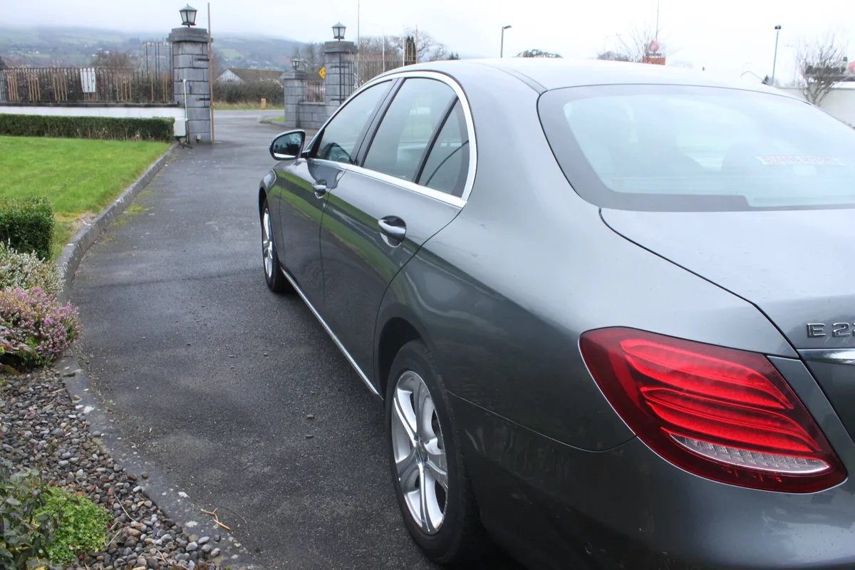 Mercedes-Benz E220D SE AUTO, 2016 - Image 4