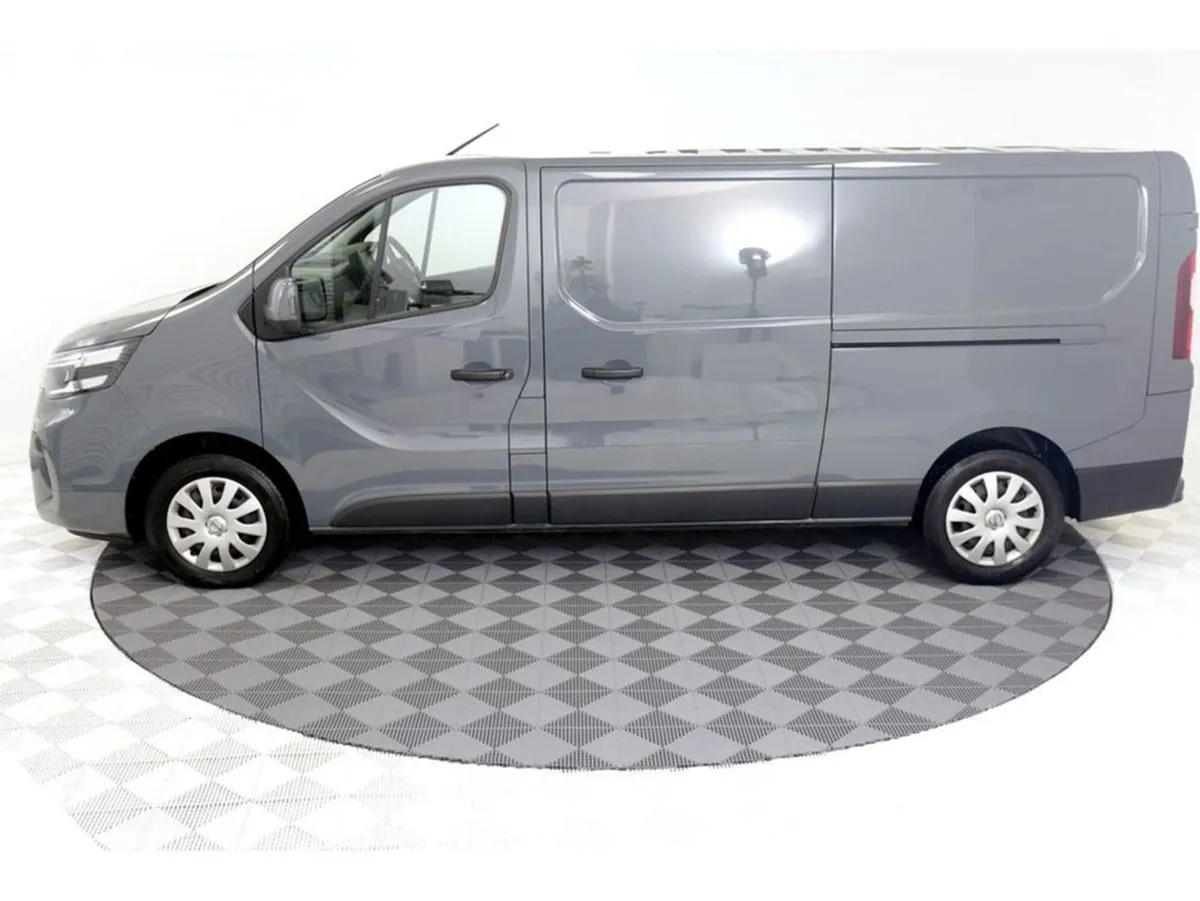 Nissan Primastar SV Long 2.0 Diesel 130HP  29  95 - Image 4