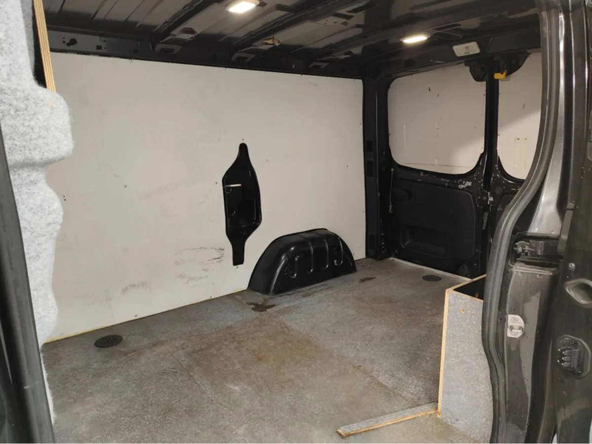 Renault Trafic Sl29 Energy DCI 125 Sport Pane - Image 4