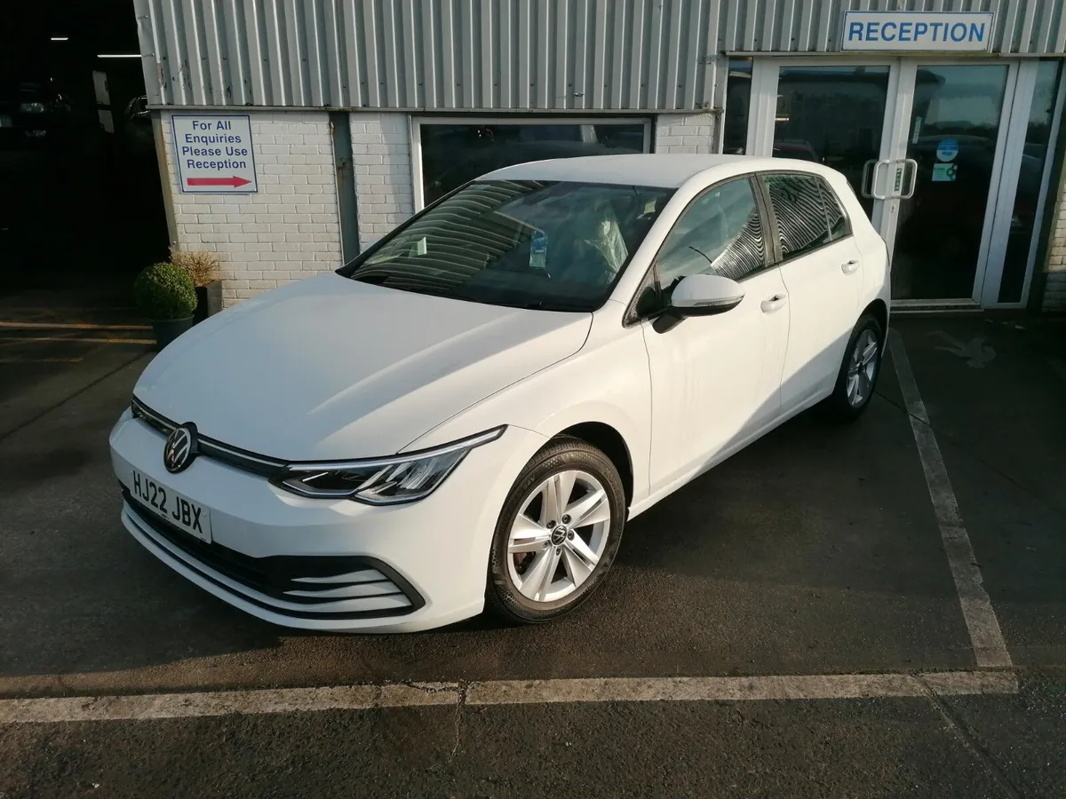 Volkswagen Golf 2022 2.0TDI Life - Image 1