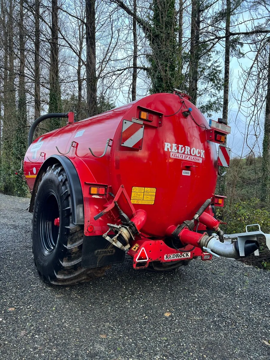 2500G & 3000G Self Drive Tanker Hire - Image 4