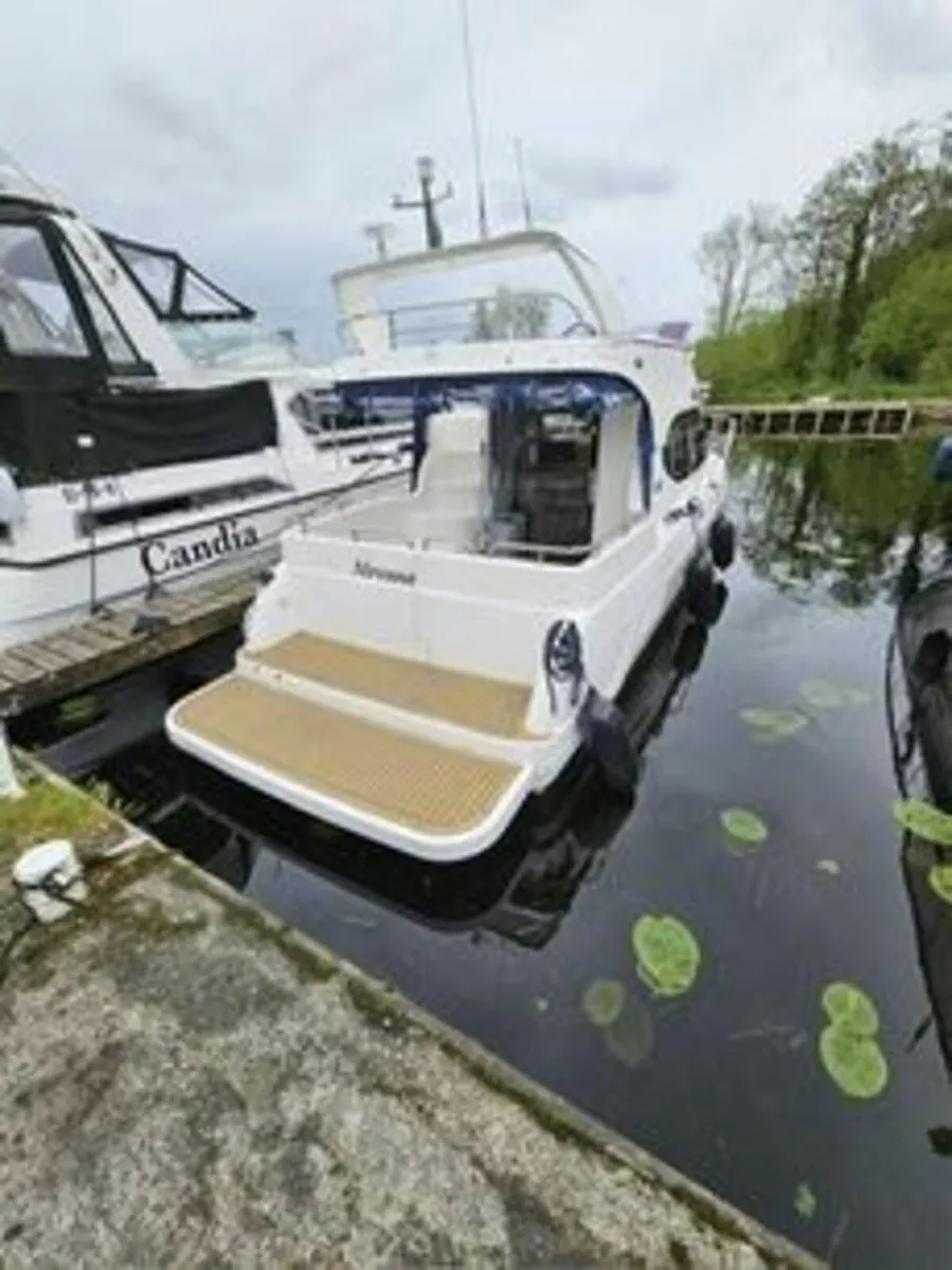 Galeon 280 Flybridge Sport Cruiser - Image 3