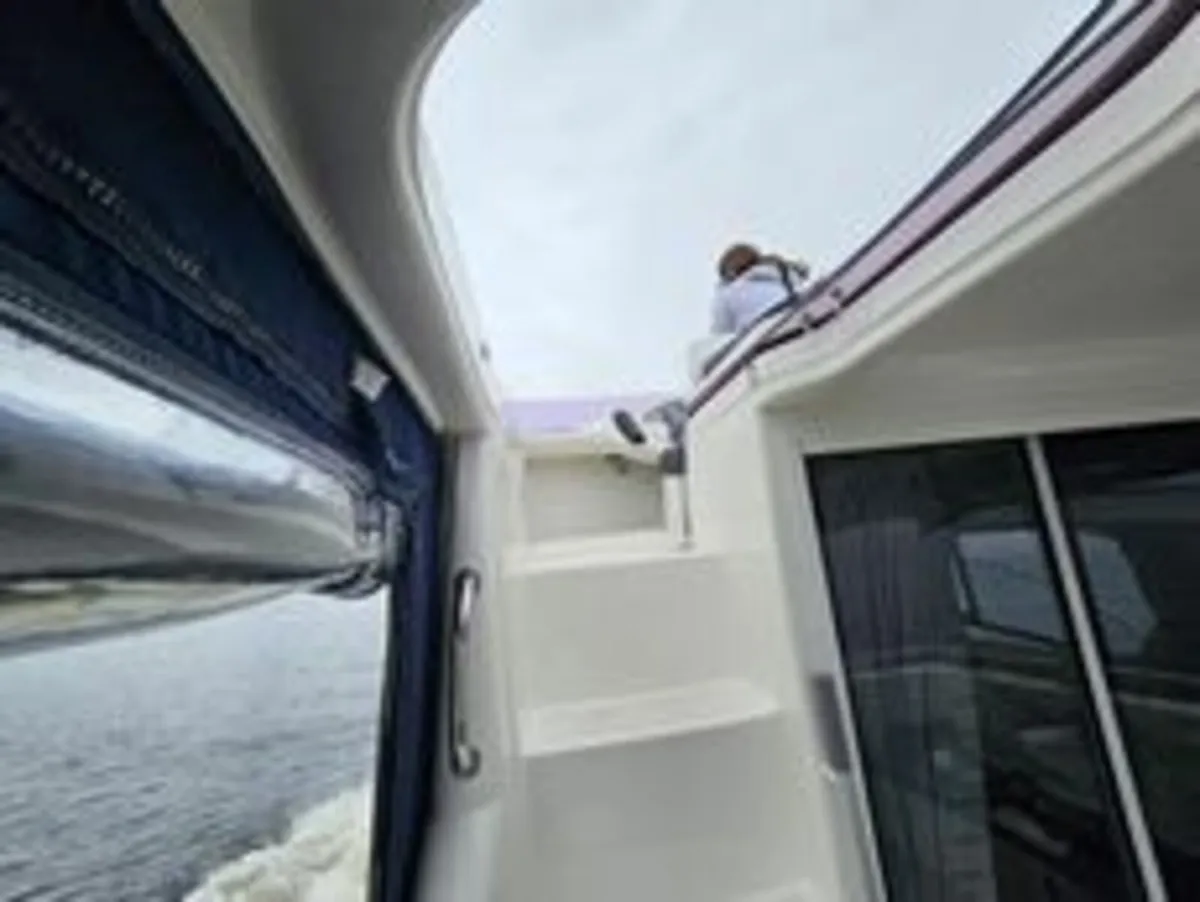 Galeon 280 Flybridge Sport Cruiser - Image 4