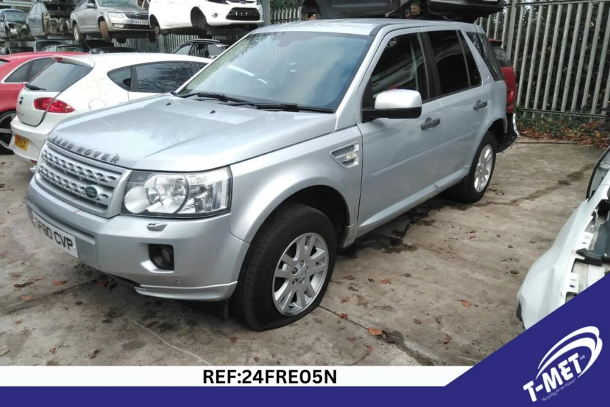 2010 LAND ROVER FREELANDER BREAKING FOR PARTS - Image 2