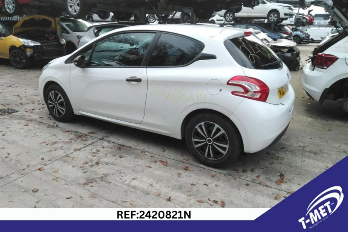 2014 PEUGEOT 208 BREAKING FOR PARTS - Image 3