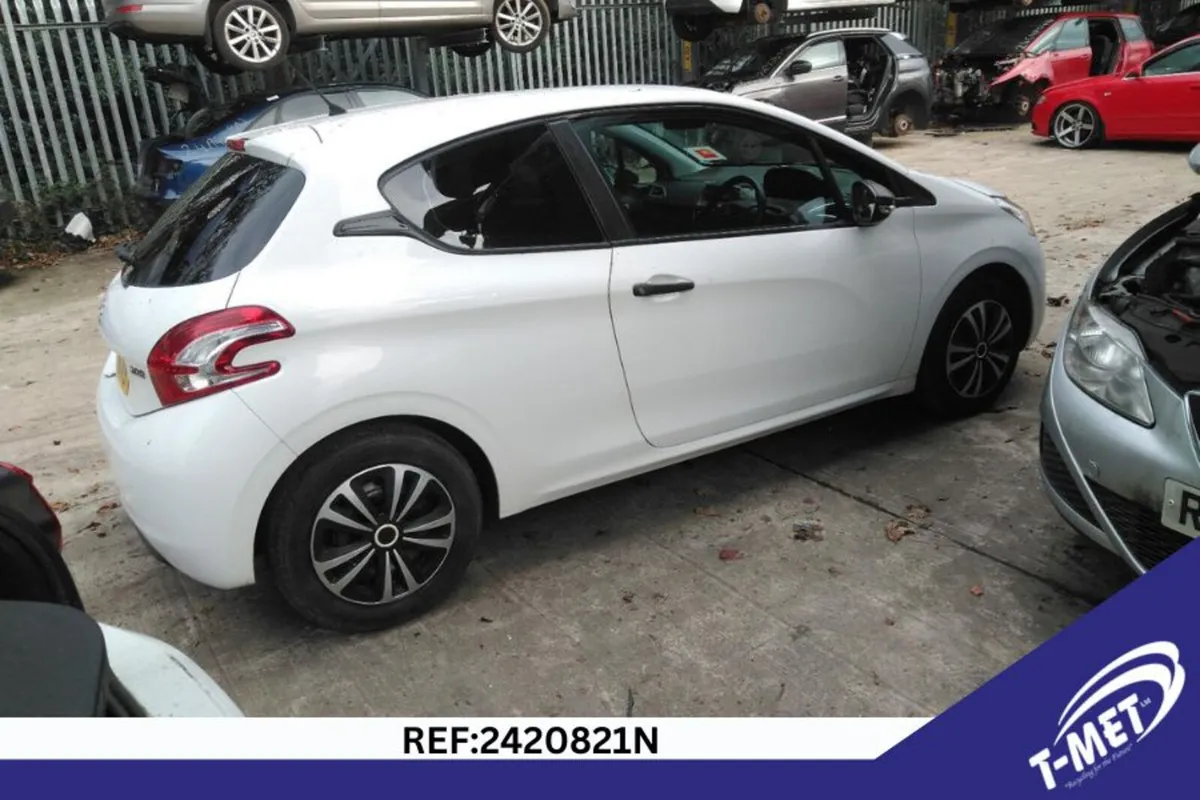 2014 PEUGEOT 208 BREAKING FOR PARTS - Image 4
