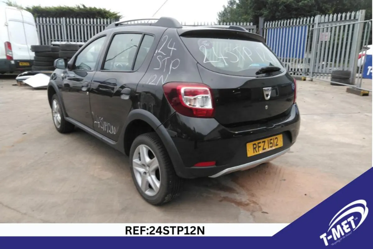 2014 DACIA SANDERO STEPWAY BREAKING FOR PARTS - Image 3