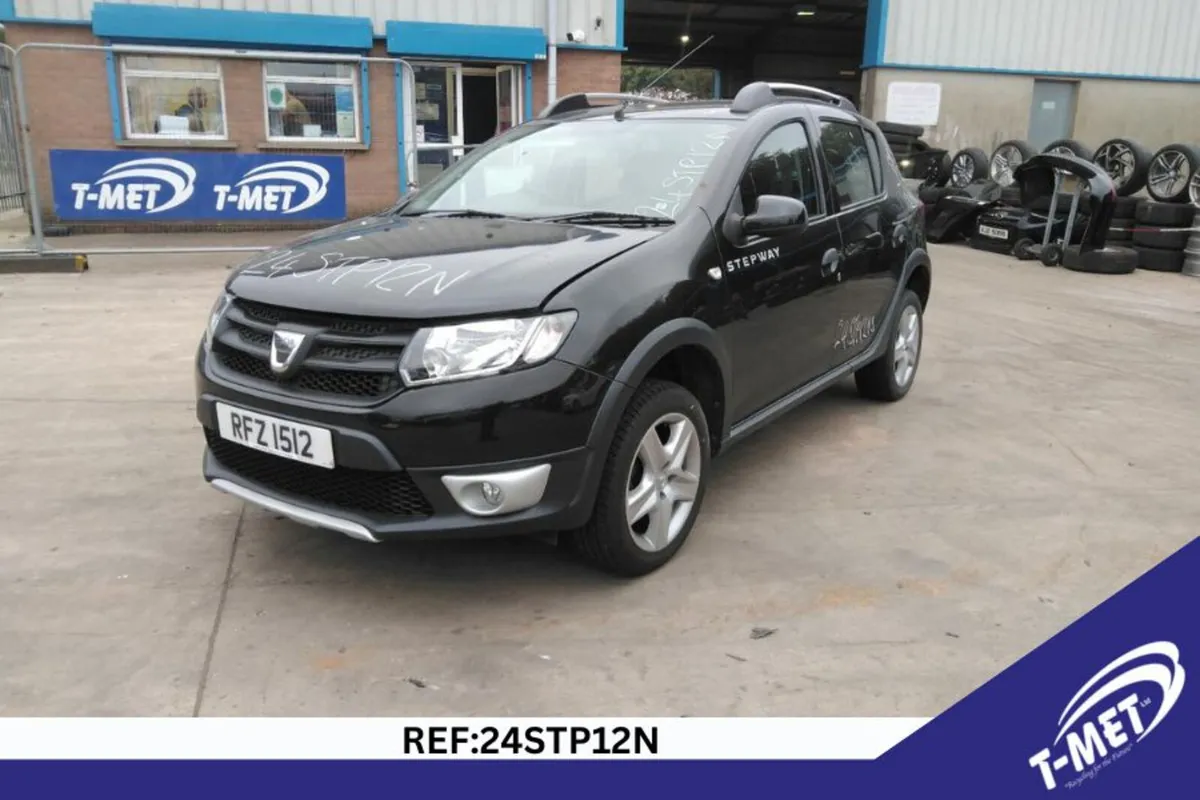 2014 DACIA SANDERO STEPWAY BREAKING FOR PARTS - Image 2