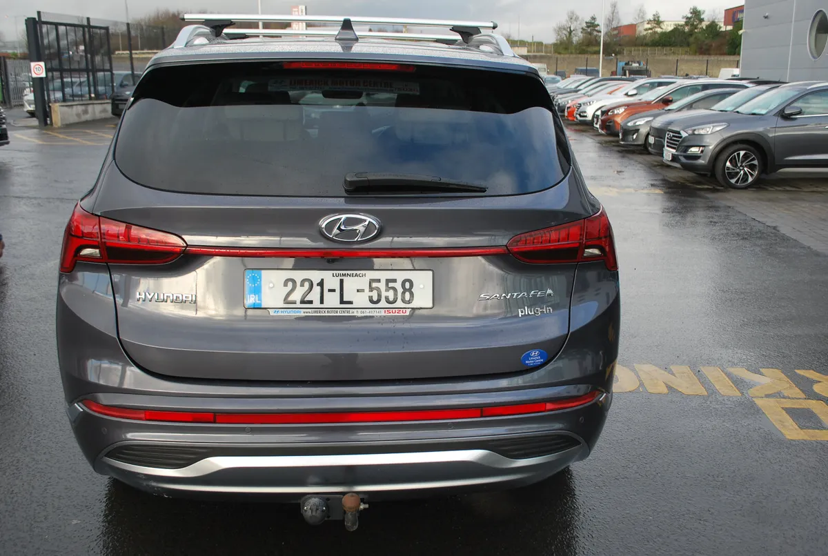 Hyundai Santa Fe 2022 - Image 4