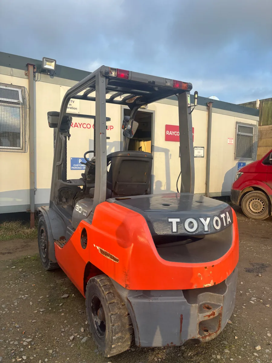 2018 Toyota Forklift 3 ton - Image 1