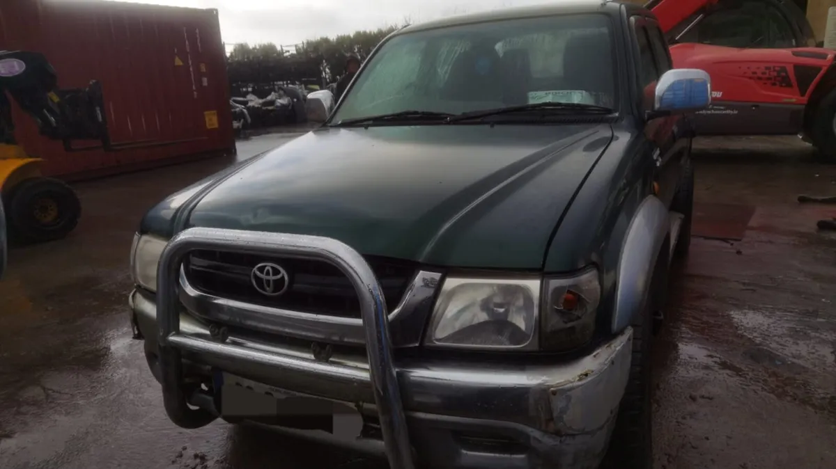 2004 TOYOTA HILUX 2.5 D4D - Image 1