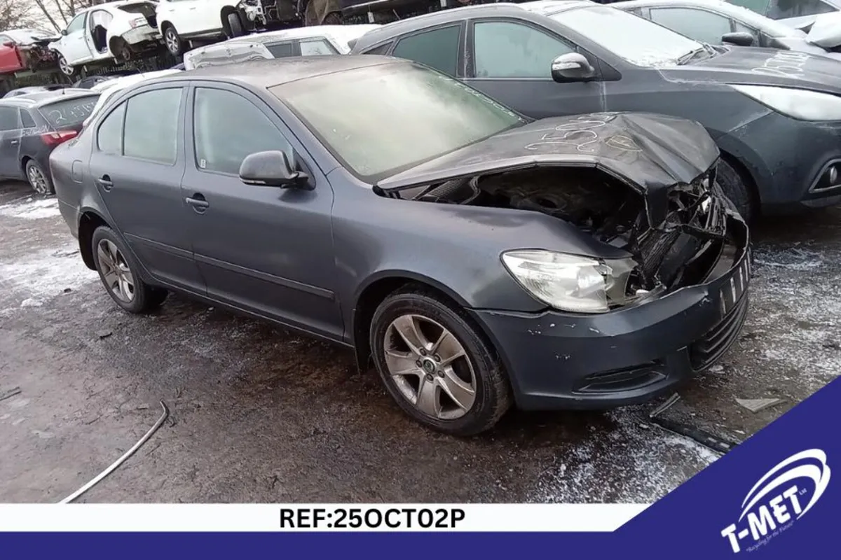 2012 SKODA OCTAVIA BREAKING FOR PARTS - Image 3