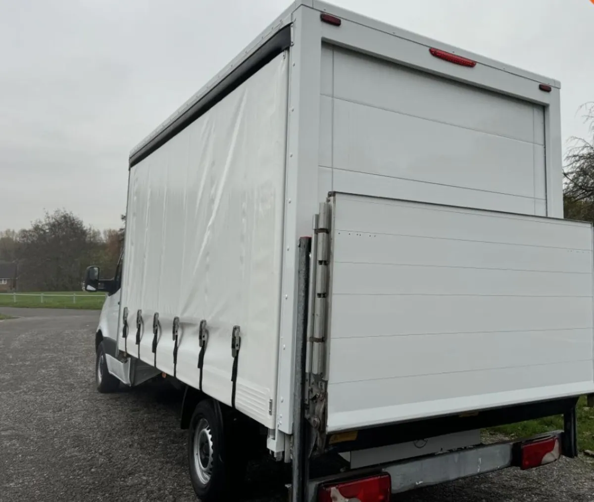 CURTAIN - 2020 MERCEDES-BENZ SPRINTER - Image 2
